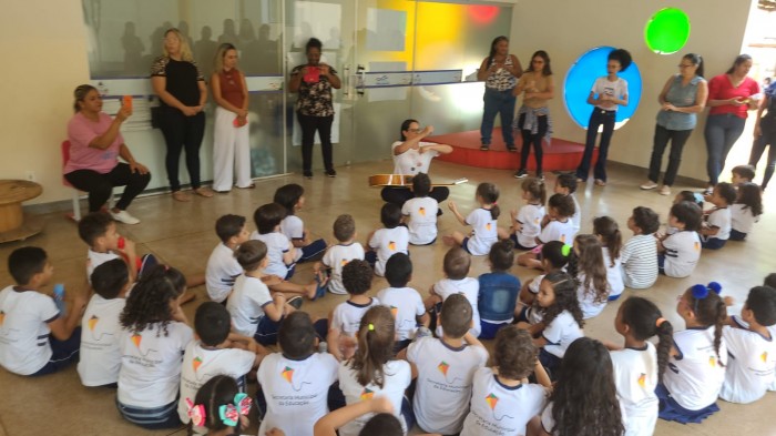 Acadêmicos da UFT desenvolvem projeto com crianças do Cmei Príncipes e Princesas