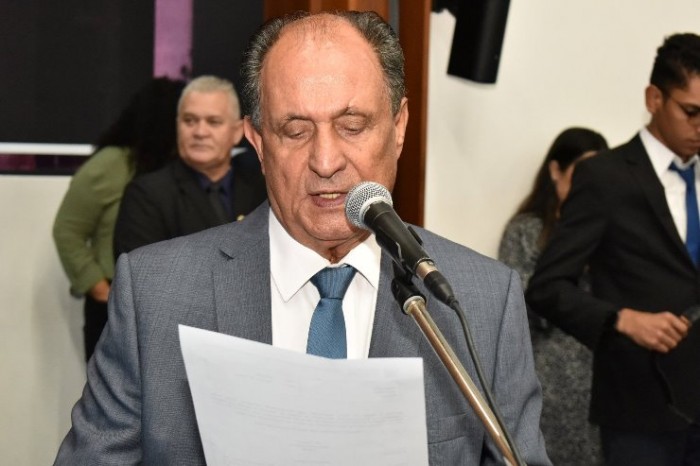 Caarapó: Governo atende Zé Teixeira e anuncia obras em escola