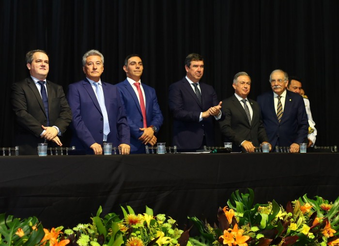 Polícia Civil realiza outorga de medalhas em reconhecimento aos relevantes serviços prestados à Instituição