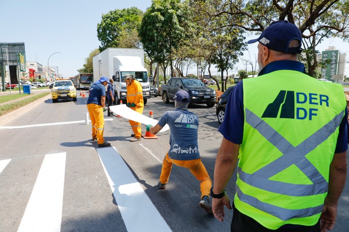 Pistão Sul tem 25 faixas de pedestres recuperadas