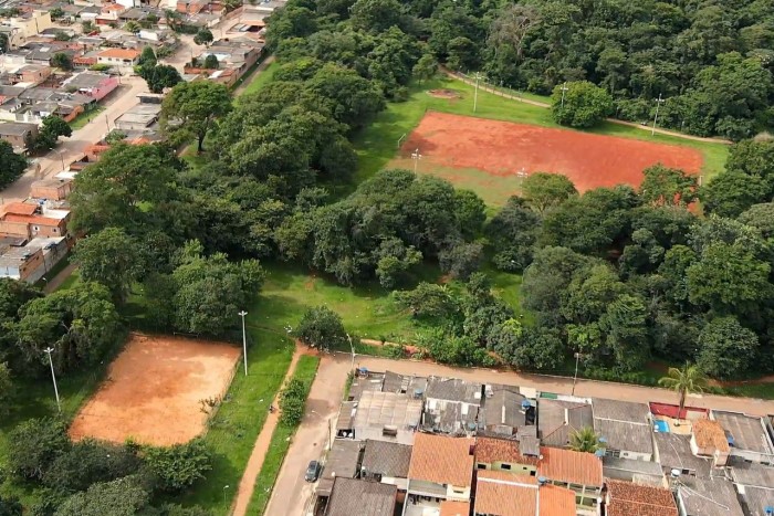 Concluída etapa da licitação de campo sintético em São Sebastião
