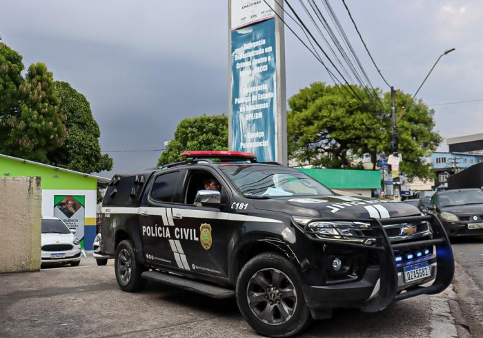 Operação Virtude: PC-AM resgata idosa que vivia em condições de abandono no bairro Praça 14 de Janeiro