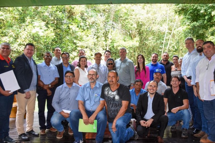 Pesca em MS: João César Mattogrosso debate pauta com governador e representantes do setor