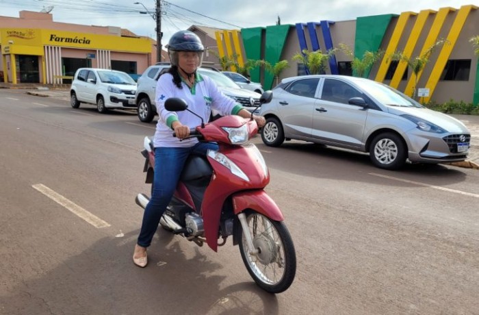Aos 44 anos, Lucineia supera medo de pilotar e realiza sonho da habilitação pelo CNH MS Social