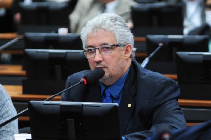 Comissão aprova repasse de imposto sobre tabaco e bebidas alcoólicas para Fundo Antidrogas