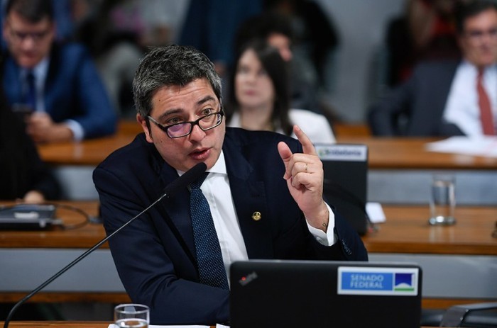 Audiência pública foi proposta por Carlos Portinho, que é relator de projeto sobre transparência do VAR - Foto: Edilson Rodrigues/Agência Senado