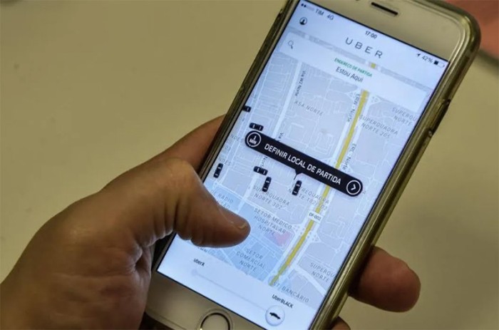 A proposta permite que os aplicativos de transporte bloqueiem motoristas com altos índices de reclamação por parte dos passageiros - Marcello Casal Jr/Agência Brasil