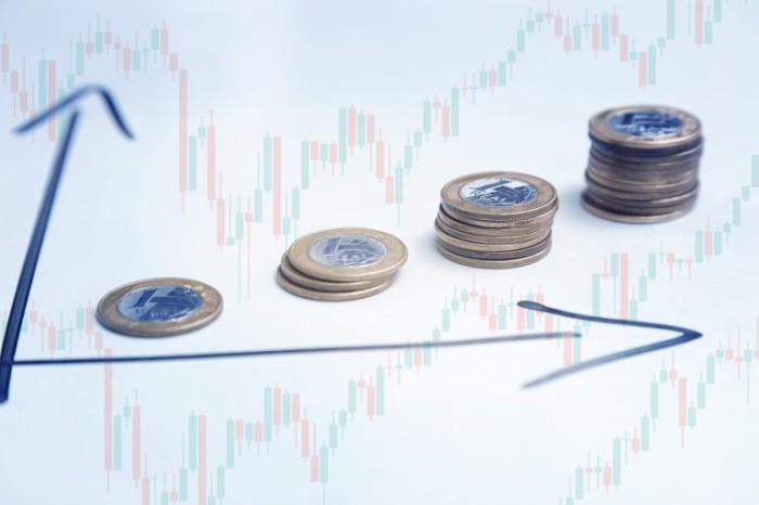 Taxas de juros têm sido mantidas em patamares elevados - (Foto: Depositphotos)