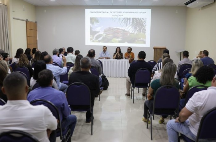 Encontro de Gestores da Cultura tem início com união e mobilização da classe artística