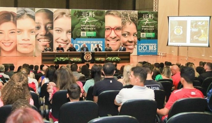 Mais importante honraria da Agepen é concedida a 77 policiais penais, autoridades e colaboradores