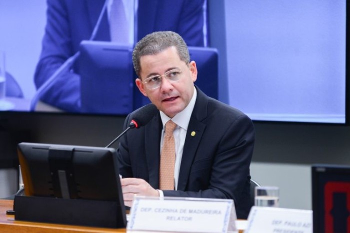 Cezinha de Madureira afirma que avaliação de contas é contábil e política - (Foto: Billy Boss/Câmara dos Deputados)