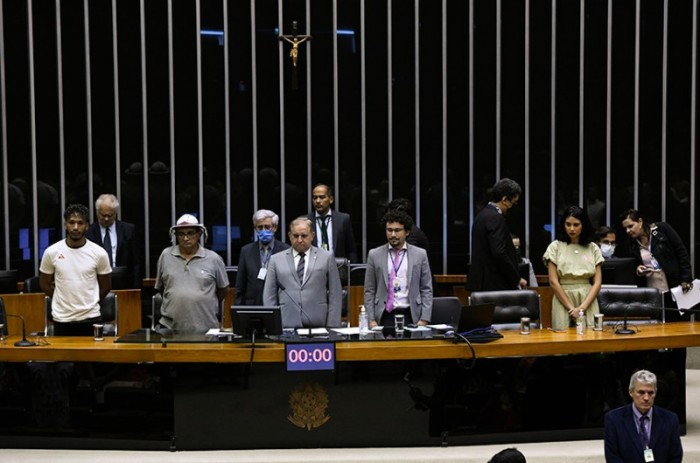 Após dois anos, volta das festas juninas é comemorada em sessão solene