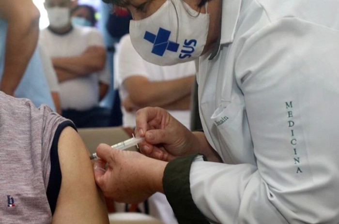 79% dos cidadãos consideram lenta a vacinação contra a covid-19 no Brasil - Governo de São Paulo