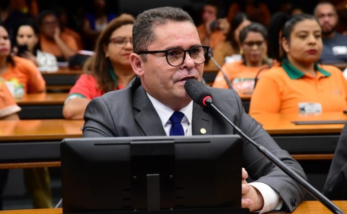 Proposta busca evitar constrangimento e revitimização da mulher, explica Albuquerque - (Foto: Cleia Viana / Câmara dos Deputados)