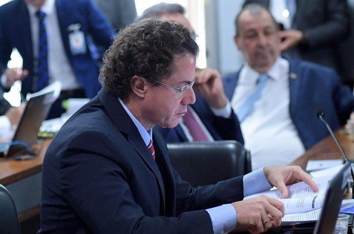 Veneziano Vital do Rêgo relatou o projeto - Geraldo Magela/Agência Senado