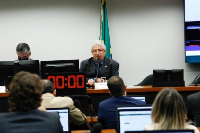 Especialistas sugerem mudanças na legislação após decisão do STJ que restringe abordagens policiais