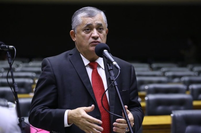 José Guimarães: agricultura irrigada é solução para regiões mais pobres - (Foto: Vinicius Loures/Câmara dos Deputados)