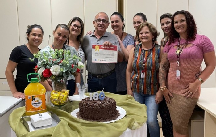 Aos 70 anos, Flavio Domingues comemora 160 doações de sangue e plaquetas ao Hemosc