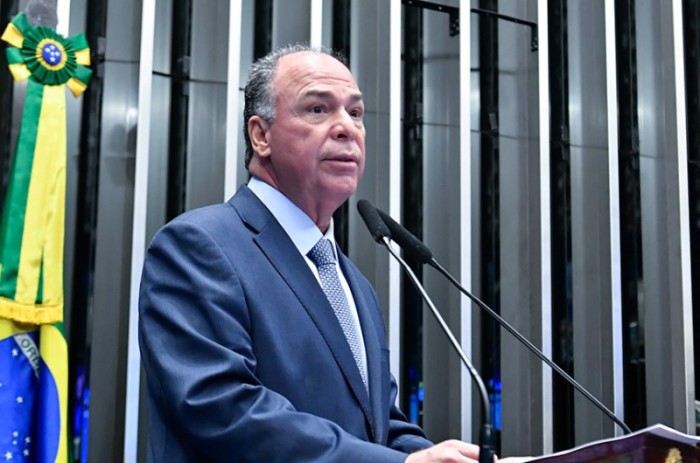Para Fernando Bezerra, falta de obras estruturantes contribuiu para tragédia PE