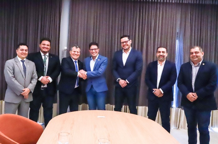 Visita do superintendente da Suframa ao governador do Acre fortalece laços e perspectivas de investimentos na região
