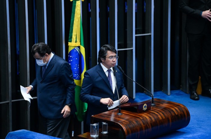 Projeto determina cadastro detalhado para reduzir crimes envolvendo falsos entregadores