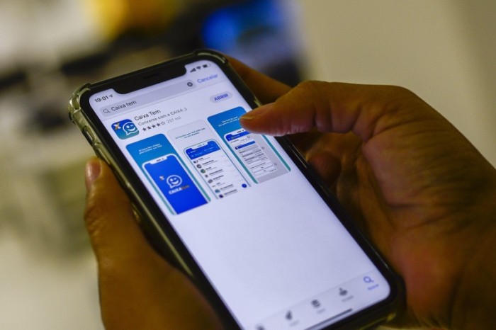 Caixa paga Auxílio Brasil para beneficiários com NIS final 6