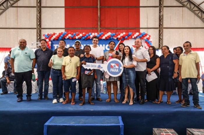 Estado entrega Sua Casa e Credcidadão em Nova Esperança do Piriá 