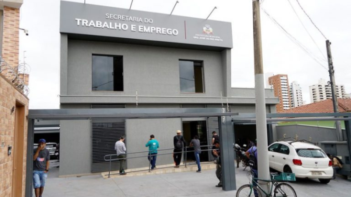 Secretaria do Trabalho faz seleção para 40 vagas em metalúrgica