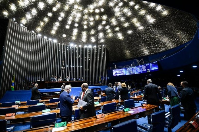 Sessão semipresencial do Senado, em julho: senadores avaliarão alterações feitas pelos deputados no projeto - Marcos Oliveira/Agência Senado