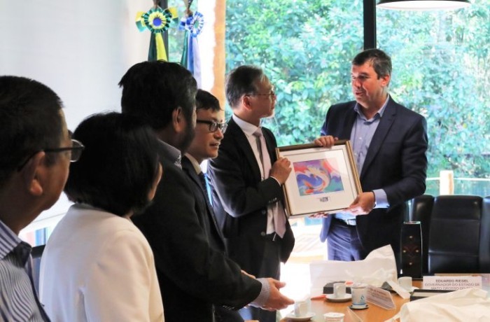 Riedel recebe cônsul do Japão para estreitar os laços culturais e promover integração
