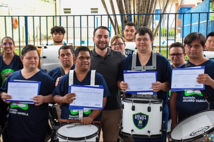 Banda Down Rítmica é homenageada pelo deputado João César Mattogrosso