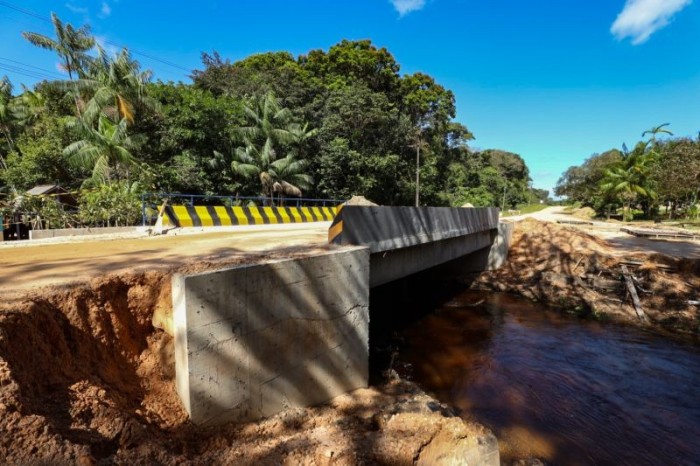 Governo auxilia na construção de pontes e assistência às famílias no município de Ourém