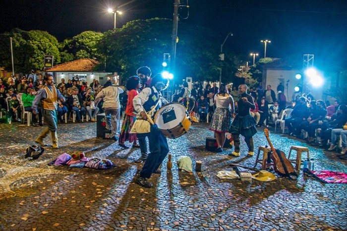 Circulação e Intercâmbio: grupo teatral Gota, Pó e Poeira participa de festival nacional em Minas Gerais