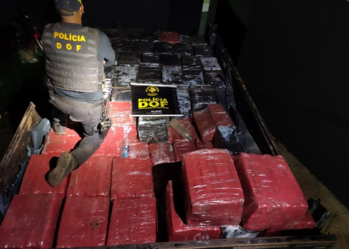 Camionete com quase quatro toneladas de maconha foi apreendida pelo DOF durante a operação Hórus