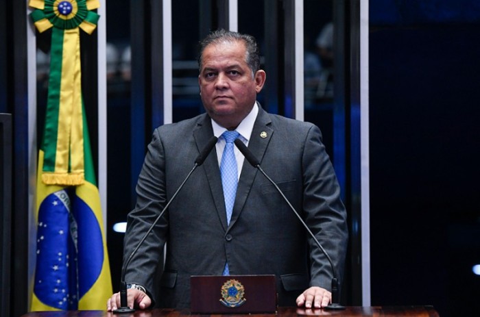 O senador Eduardo Gomes defendeu o prosseguimento do pacto entre as lideranças para manter o quórum suficiente para a votação dos vetos - Jefferson Rudy/Agência Senado