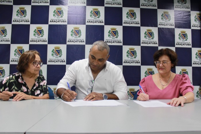 Rotary e Prefeitura são parceiros por multivacinação e testagem de hepatite
