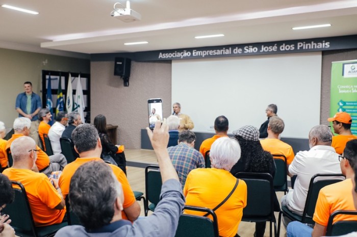 No Paraná, Felipe D'Avila defende maior abertura comercial do Brasil