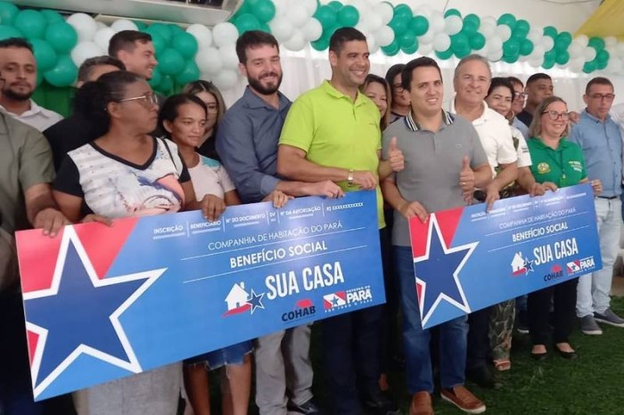 Cohab entrega cheques do programa Sua Casa para mais de 80 famílias em Vitória do Xingu