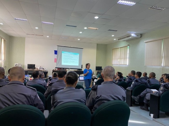 Gerência de Proteção à Mulher e PMES promovem capacitação para policiais da Patrulha Maria da Penha