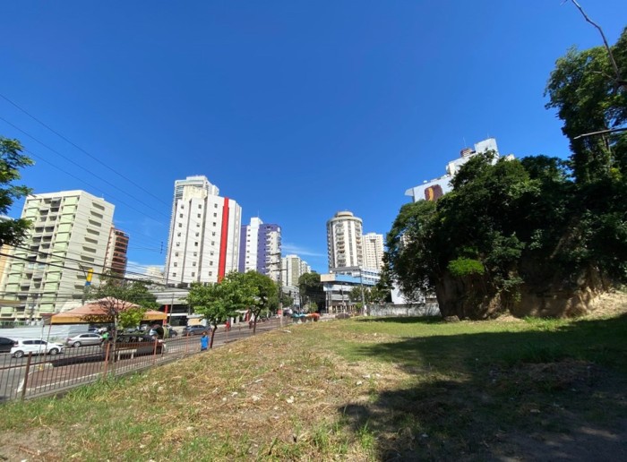 Seger disponibiliza novamente para venda o terreno localizado na Reta da Penha