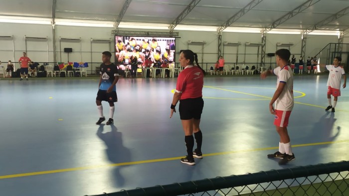 Professora de educação física de Gurupi é a única árbitra do Tocantins a participar do JEBS 2023