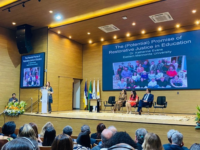 Gurupi fortalece compromisso educativo em participação de Encontro Nacional de Justiça Restaurativa