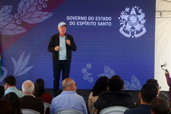 Governo do Estado realiza entregas e anuncia novos investimentos em Brejetuba