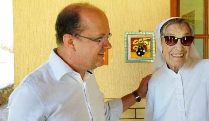 Vice-governador destaca qualidade do atendimento e cuidado com população em visita ao Hospital São Julião
