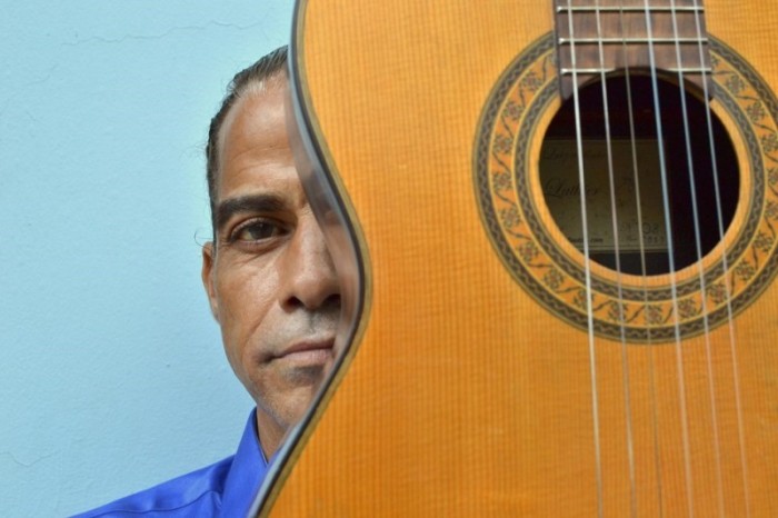 Reencontro com o violonista Elias Belmiro no palco da Casa da Música Sônia Cabral