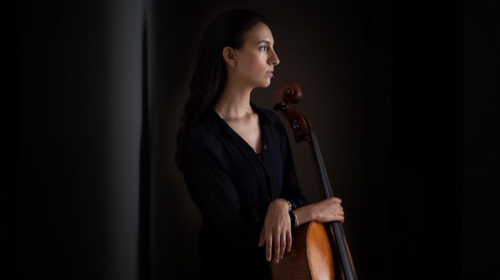 Marina Martins interpretará o solo de Concerto nº 2 para Violoncelo e Orquestra, Op. 126, de Dmitri Shostakovich -Foto: Marco Costa