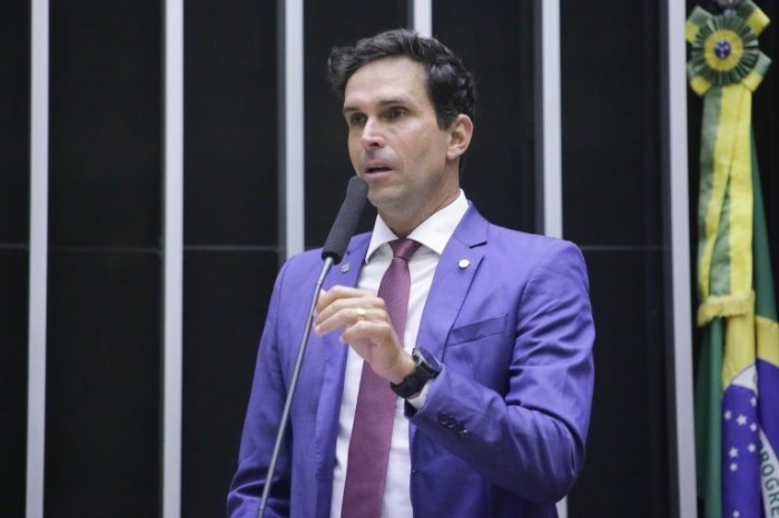 Comissão aprova exigência de escolas protegerem a saúde vocal dos professores