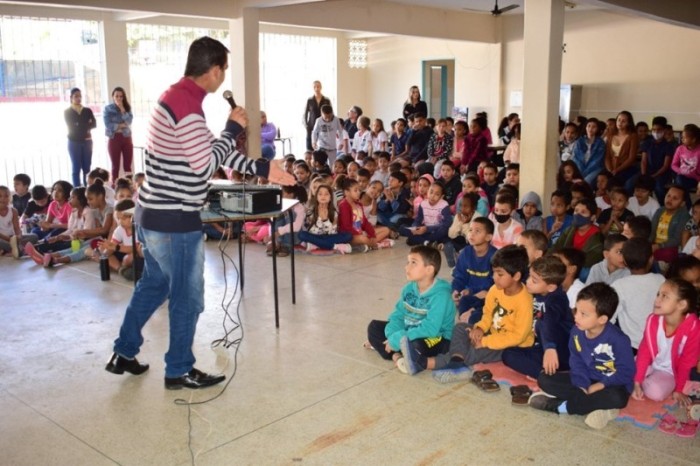 Crianças de Ecoporanga aprendem sobre cuidados com meio ambiente
