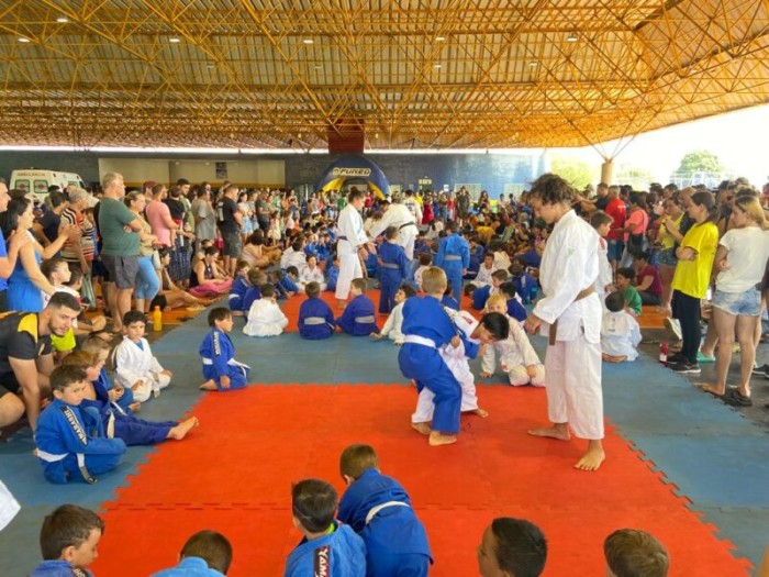 1º Festival Funed de Judô reúne centenas de jovens judocas no Jorjão