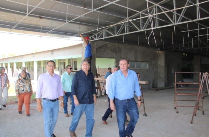 Secretários percorrem obras executadas pelo Governo em Bela Vista e recebem demandas para novas parcerias